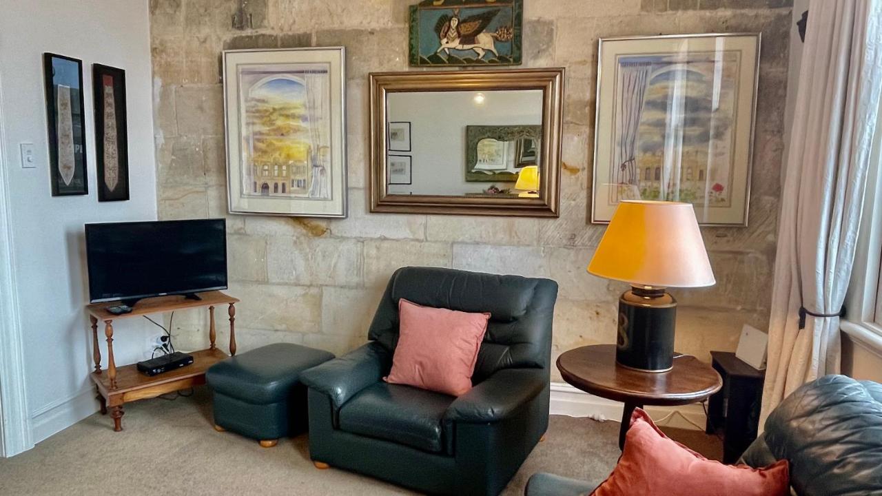 The Whitestone Oamaru Bagian luar foto